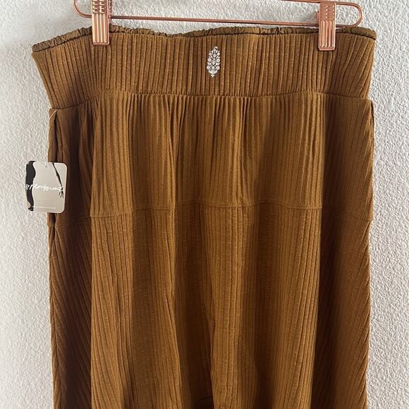 NWT Free People FP Movement Can't Handle This Harem in High Atlas Small - Picture 9 of 9